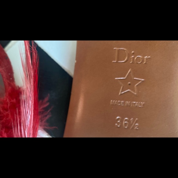 Red Christian Dior Ethnie Feather Flip Flops Sandals-NWT - Picture 5 of 6